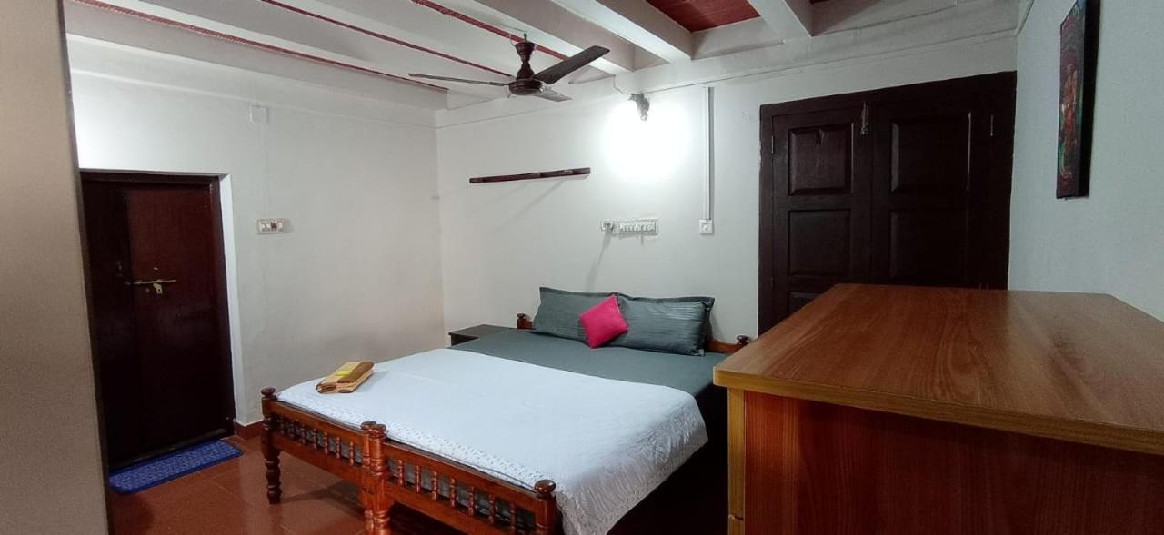 Perch By The Sea Bed & Breakfast Kannur Oda fotoğraf